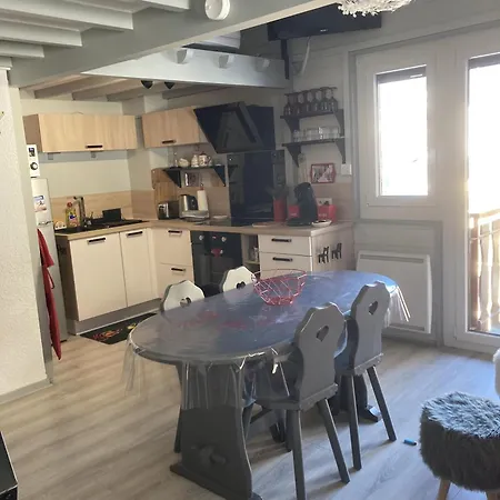 Chatel-appartement Idealement Situe Châtel