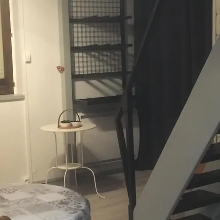 Chatel-appartement Idealement Situe Lägenhet *