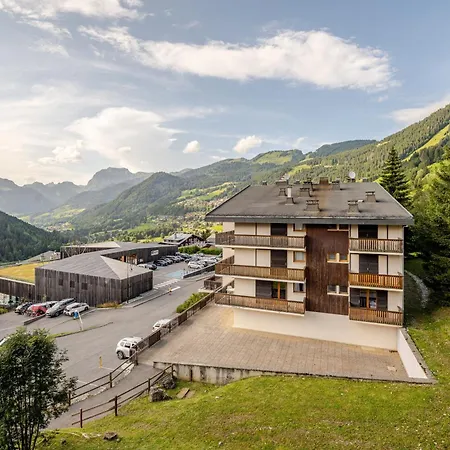 Chatel-appartement Idealement Situe Lägenhet *